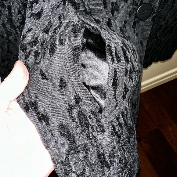 Eileen Fisher Women Black Chenille Water Lily Jacquard Texture Silk Blend Blazer - Picture 6 of 9